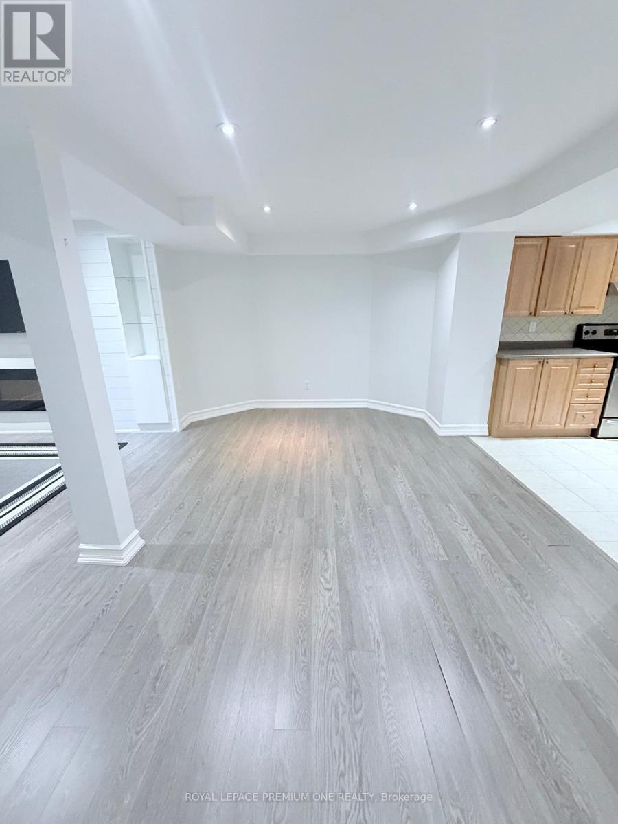 Basement - 70 Robertson Close, Vaughan, Ontario  L6A 2G7 - Photo 4 - N12923302