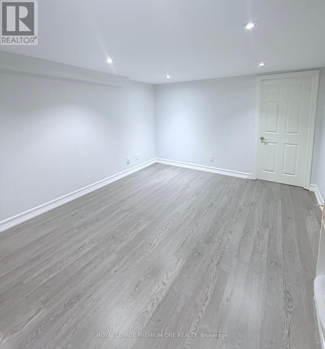 Basement - 70 Robertson Close, Vaughan, Ontario  L6A 2G7 - Photo 7 - N12923302