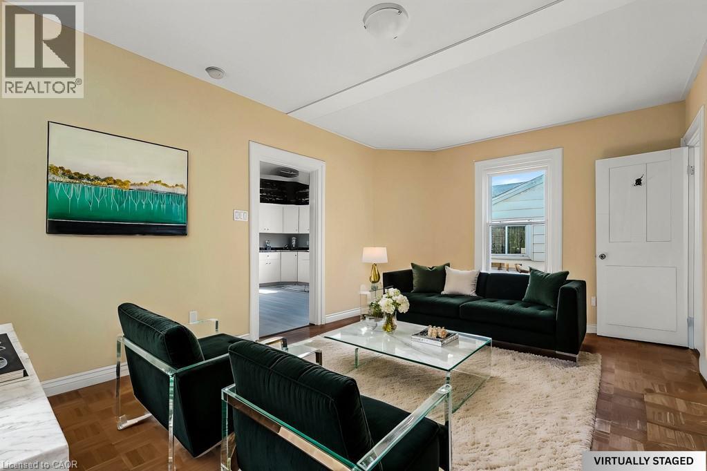 15 Adelaide Street, Grimsby, Ontario  L3M 1X2 - Photo 8 - 40811778