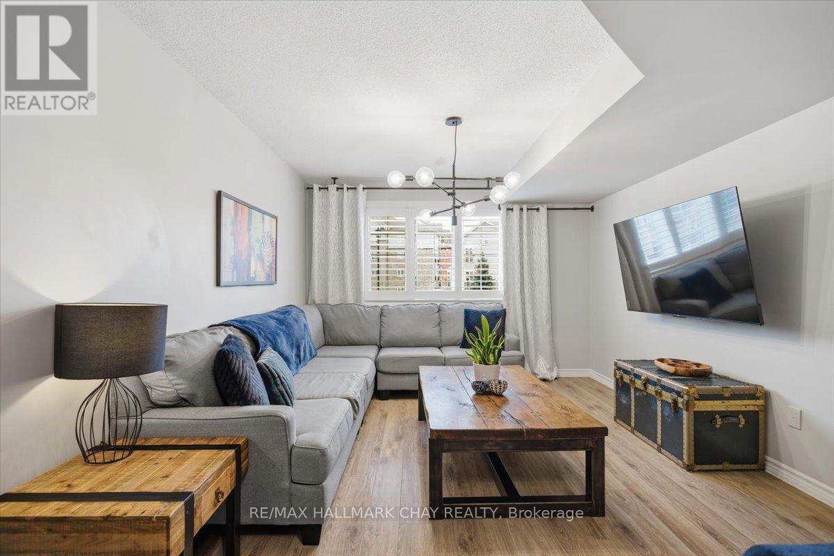 12 - 53 Ferndale Drive S, Barrie, Ontario  L4N 9V5 - Photo 5 - S12923056