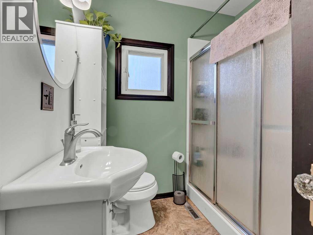 411 Belfast Street Se, Medicine Hat, Alberta  T1A 0S5 - Photo 19 - A2293590