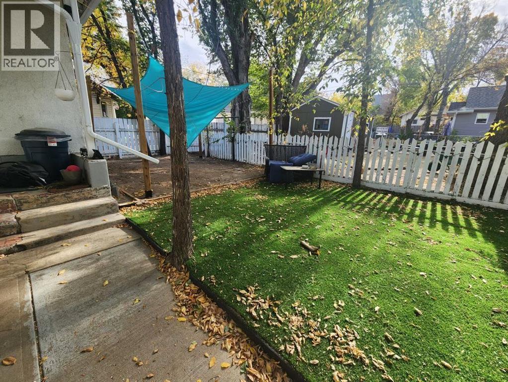 411 Belfast Street Se, Medicine Hat, Alberta  T1A 0S5 - Photo 34 - A2293590