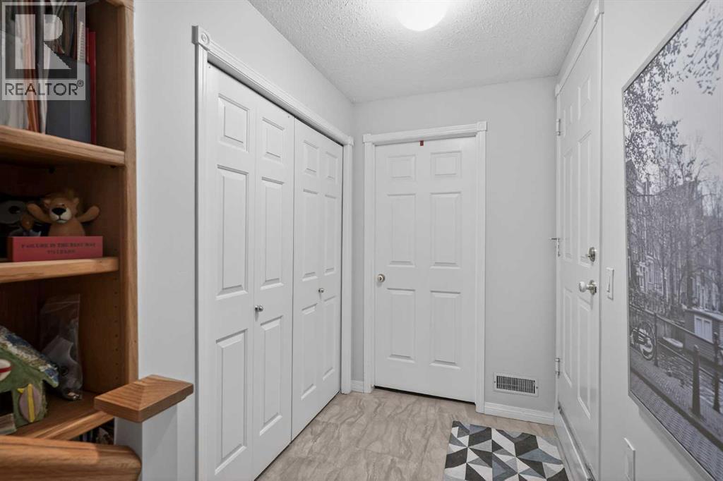 12, 8020 Silver Springs Road NW, Calgary, Alberta  T3B 5R6 - Photo 24 - A2292090