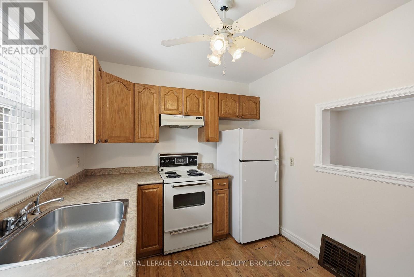 419 College Street, Kingston, Ontario  K7L 4M8 - Photo 10 - X12923286