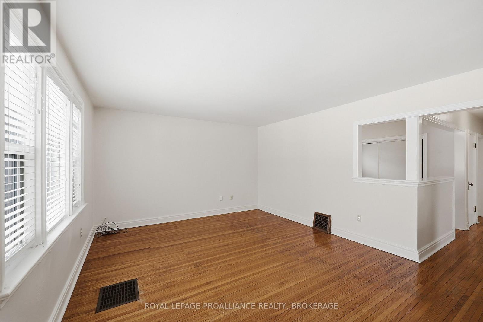 419 College Street, Kingston, Ontario  K7L 4M8 - Photo 7 - X12923286