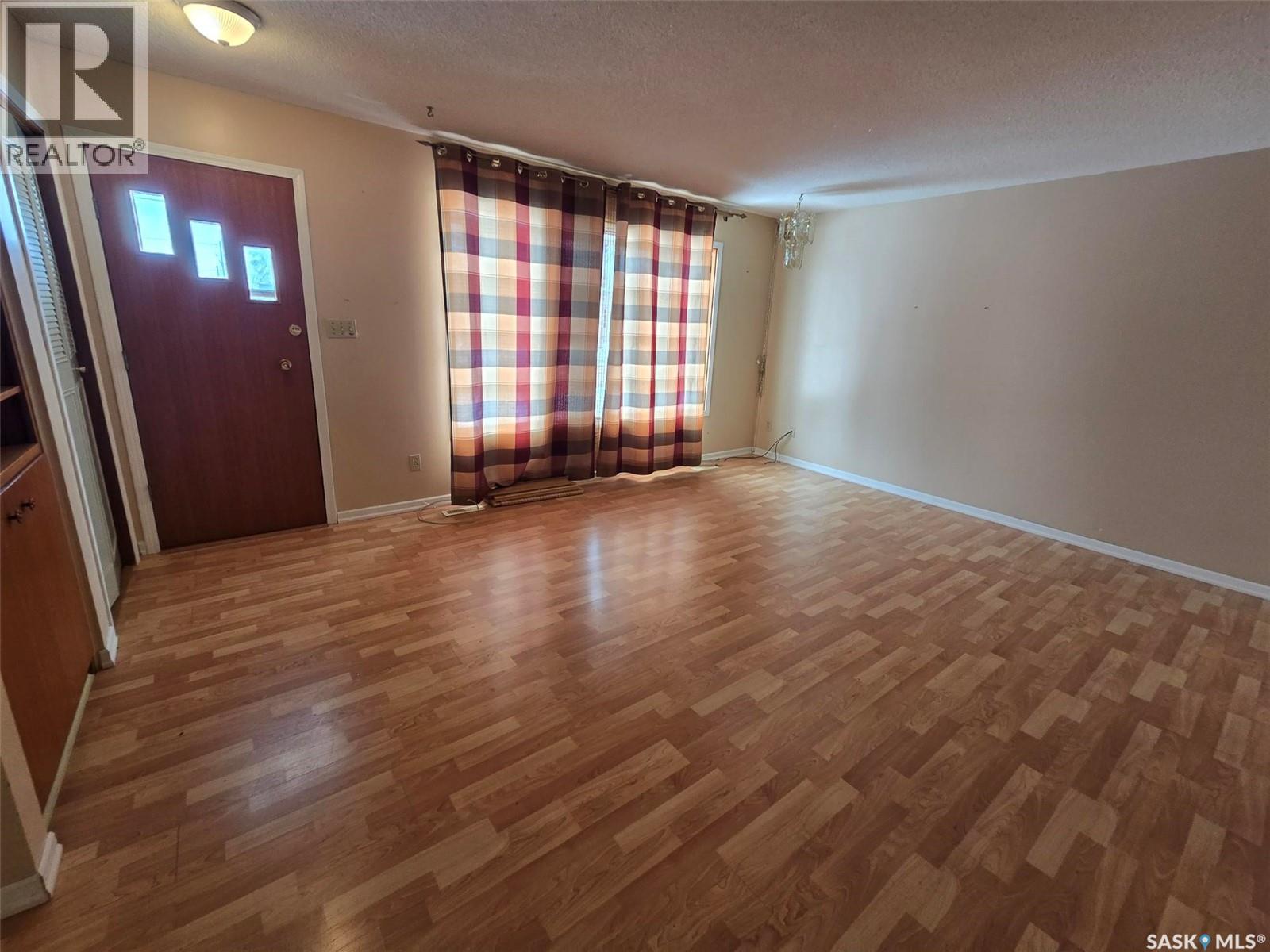 904 Francis Street, Grenfell, Saskatchewan  S0G 2B0 - Photo 19 - SK031311