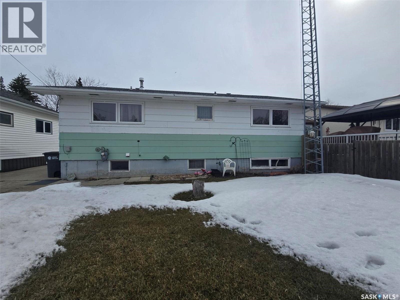 904 Francis Street, Grenfell, Saskatchewan  S0G 2B0 - Photo 4 - SK031311