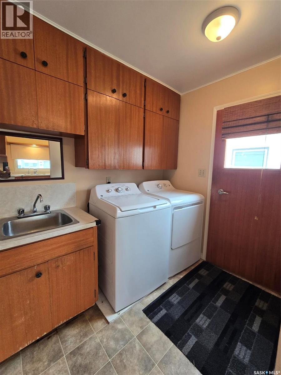 904 Francis Street, Grenfell, Saskatchewan  S0G 2B0 - Photo 7 - SK031311