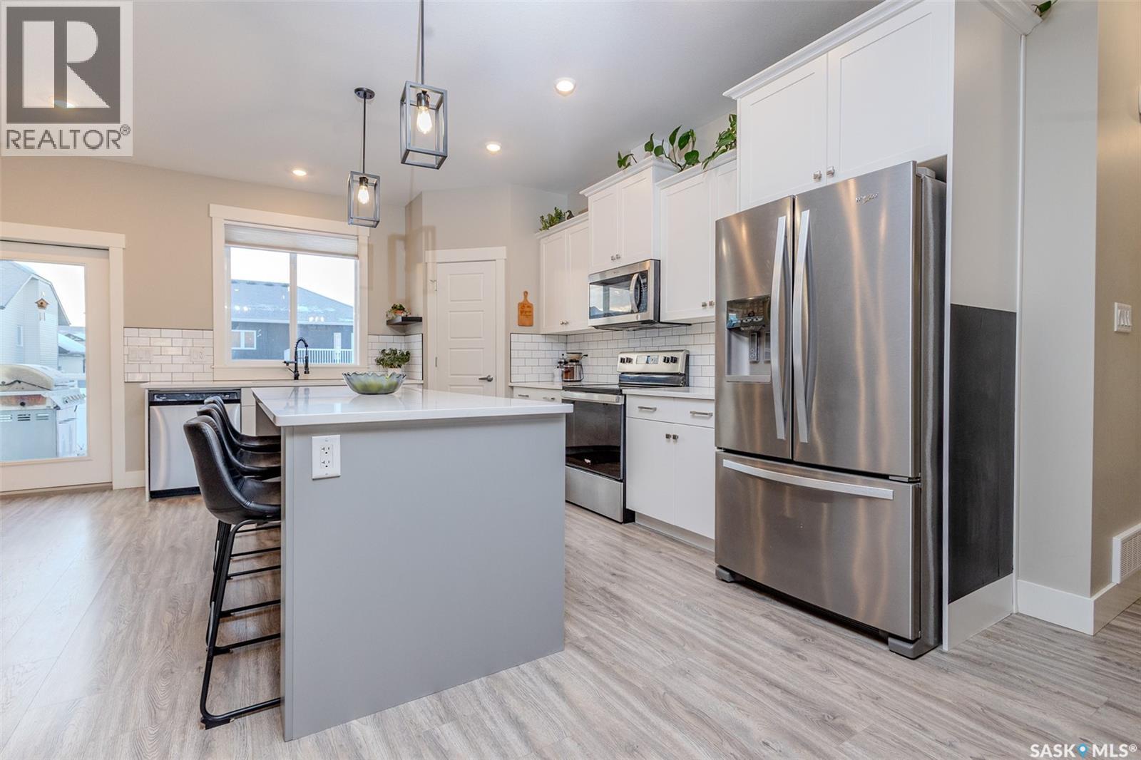 809 Weir Crescent, Warman, Saskatchewan  S0K 4S4 - Photo 10 - SK031233