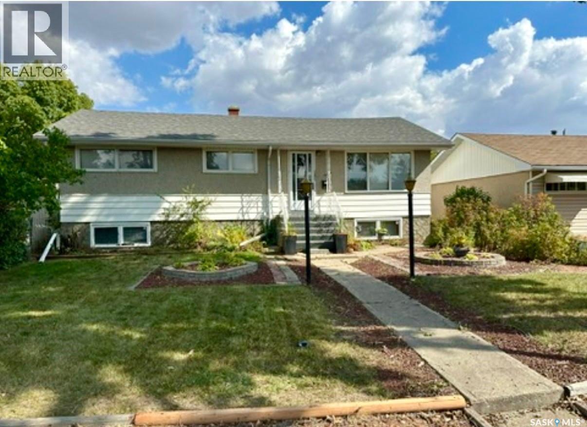 285 Cornwall Street N, Regina, Saskatchewan  S4R 3A3 - Photo 3 - SK031184