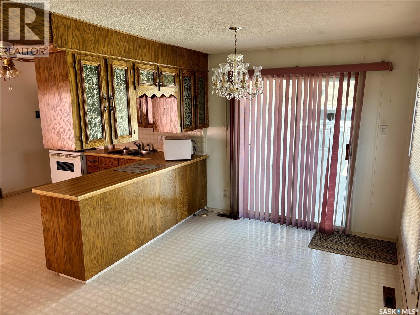 285 Cornwall Street N, Regina, Saskatchewan  S4R 3A3 - Photo 5 - SK031184