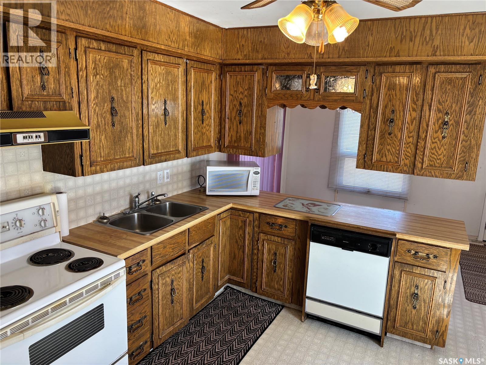 285 Cornwall Street N, Regina, Saskatchewan  S4R 3A3 - Photo 7 - SK031184