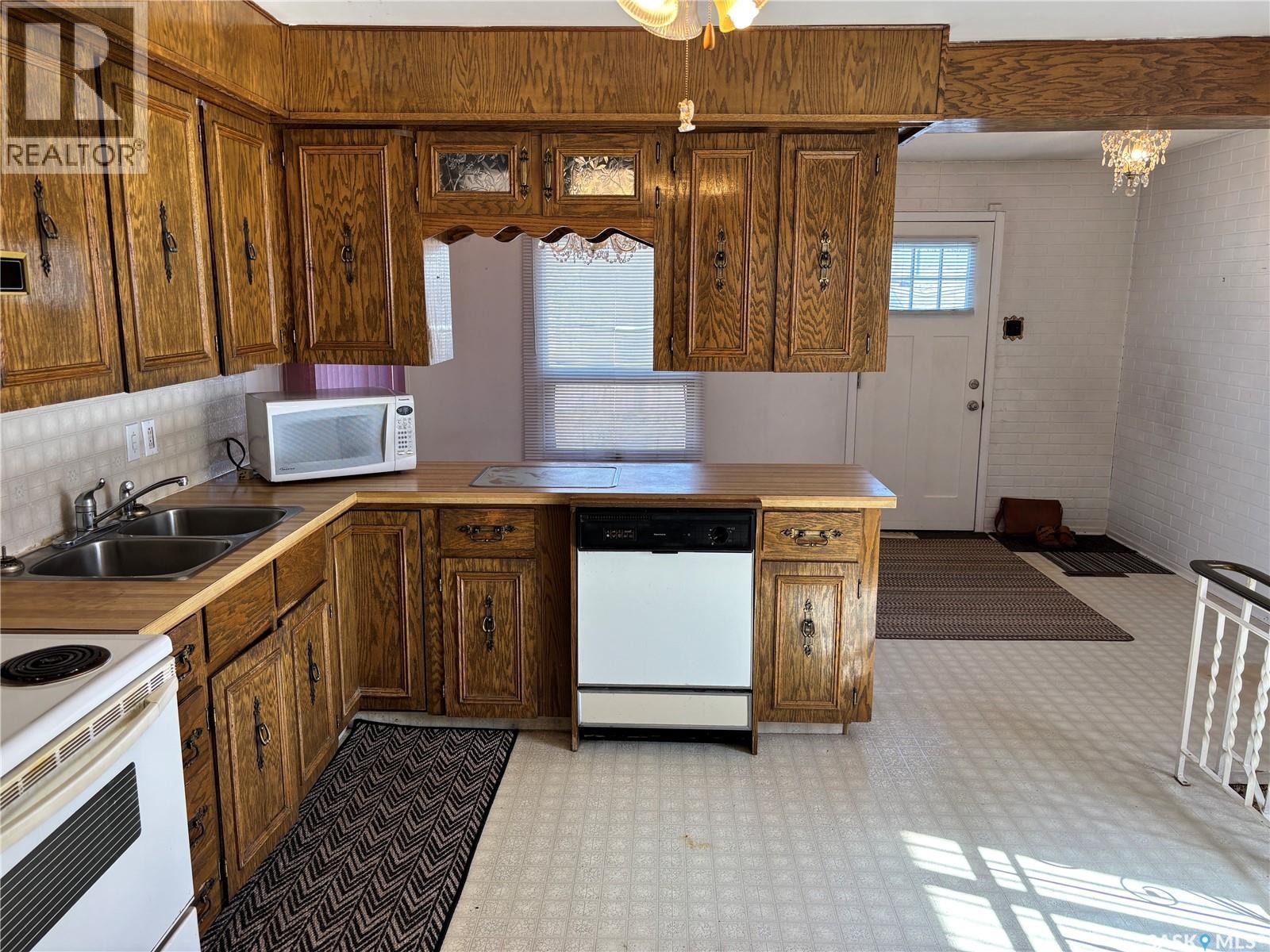 285 Cornwall Street N, Regina, Saskatchewan  S4R 3A3 - Photo 8 - SK031184