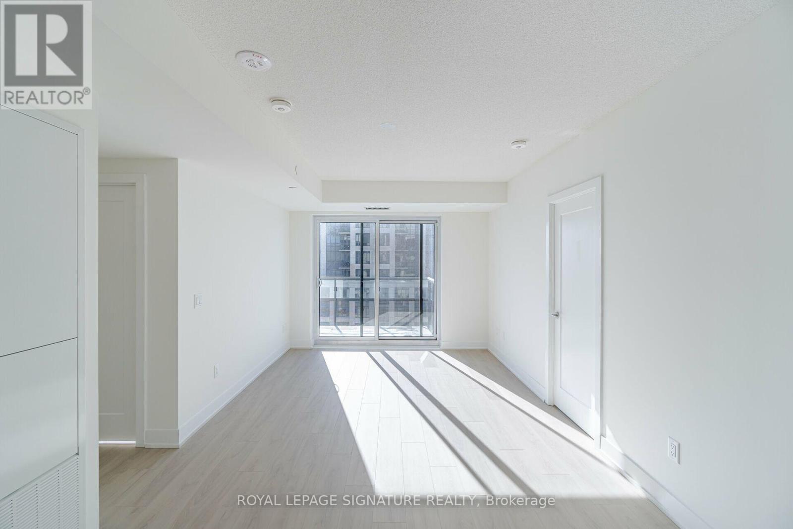 2701 - 10 Eva Road, Toronto, Ontario  M9C 0B3 - Photo 12 - W12922920