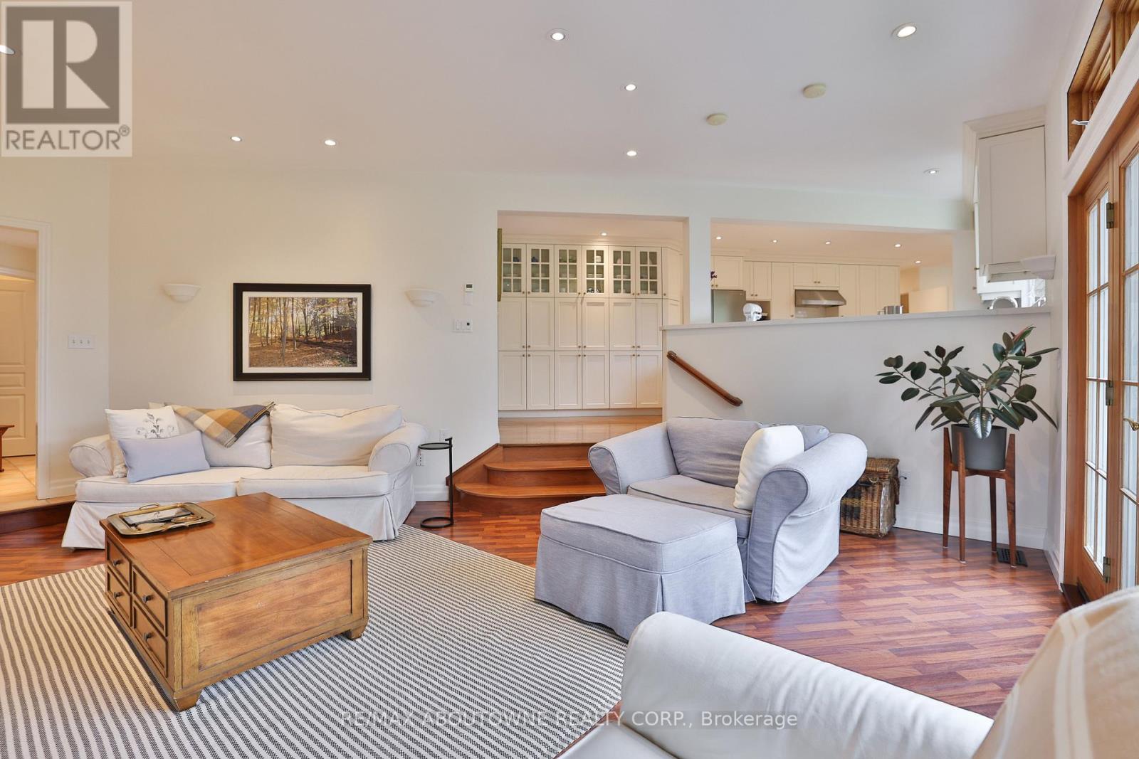 1268 Hillhurst Road, Oakville, Ontario  L6J 1X4 - Photo 19 - W12922924