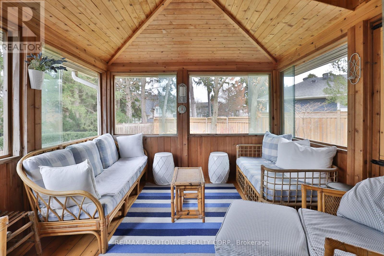 1268 Hillhurst Road, Oakville, Ontario  L6J 1X4 - Photo 21 - W12922924