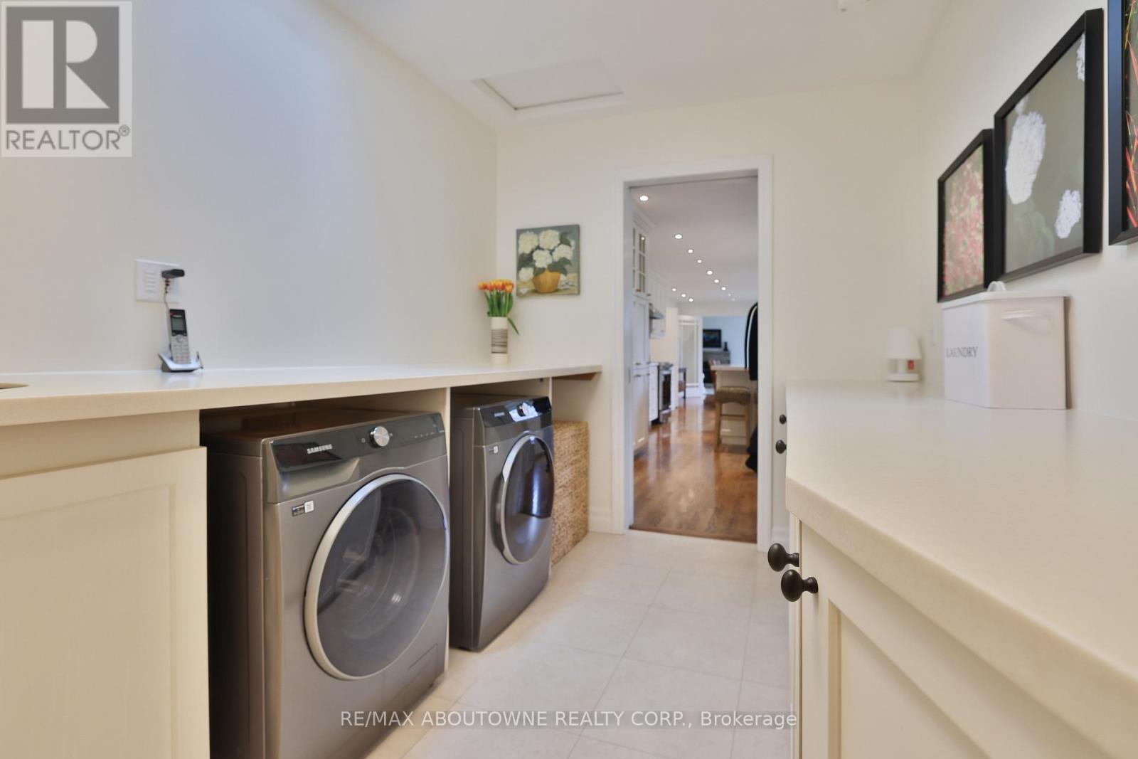 1268 Hillhurst Road, Oakville, Ontario  L6J 1X4 - Photo 23 - W12922924