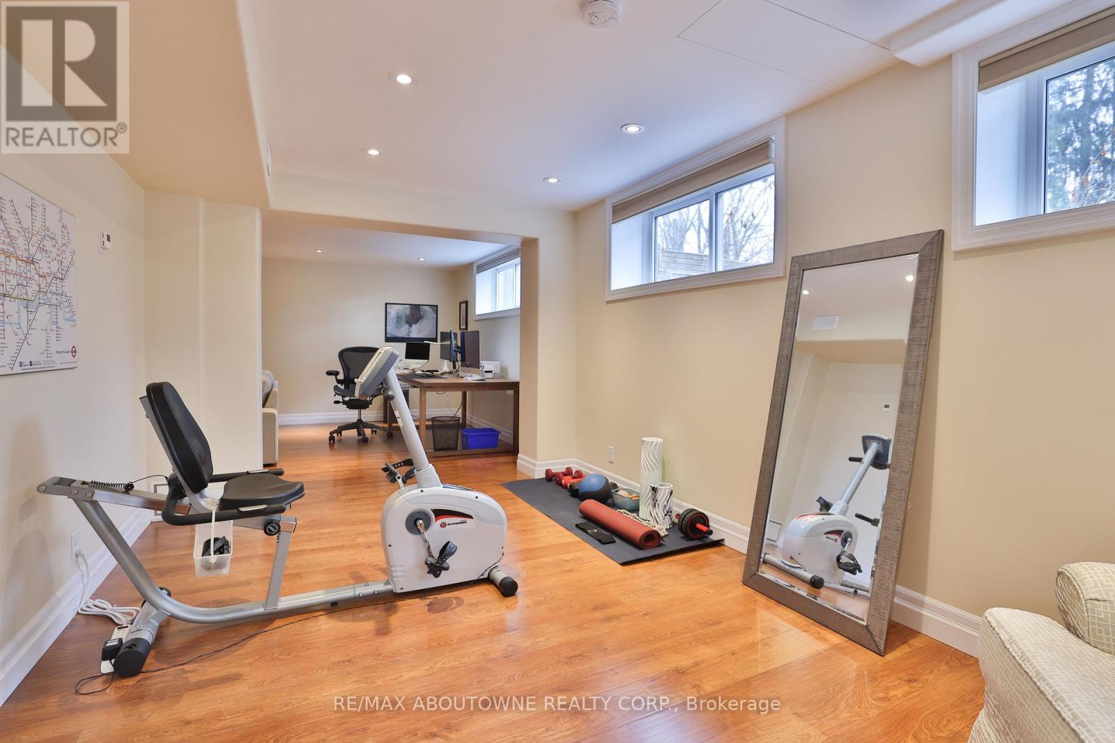 1268 Hillhurst Road, Oakville, Ontario  L6J 1X4 - Photo 38 - W12922924