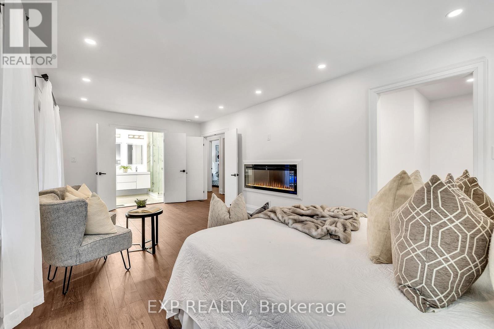 877 Kingsway Drive, Burlington, Ontario  L7T 3H8 - Photo 11 - W12922948