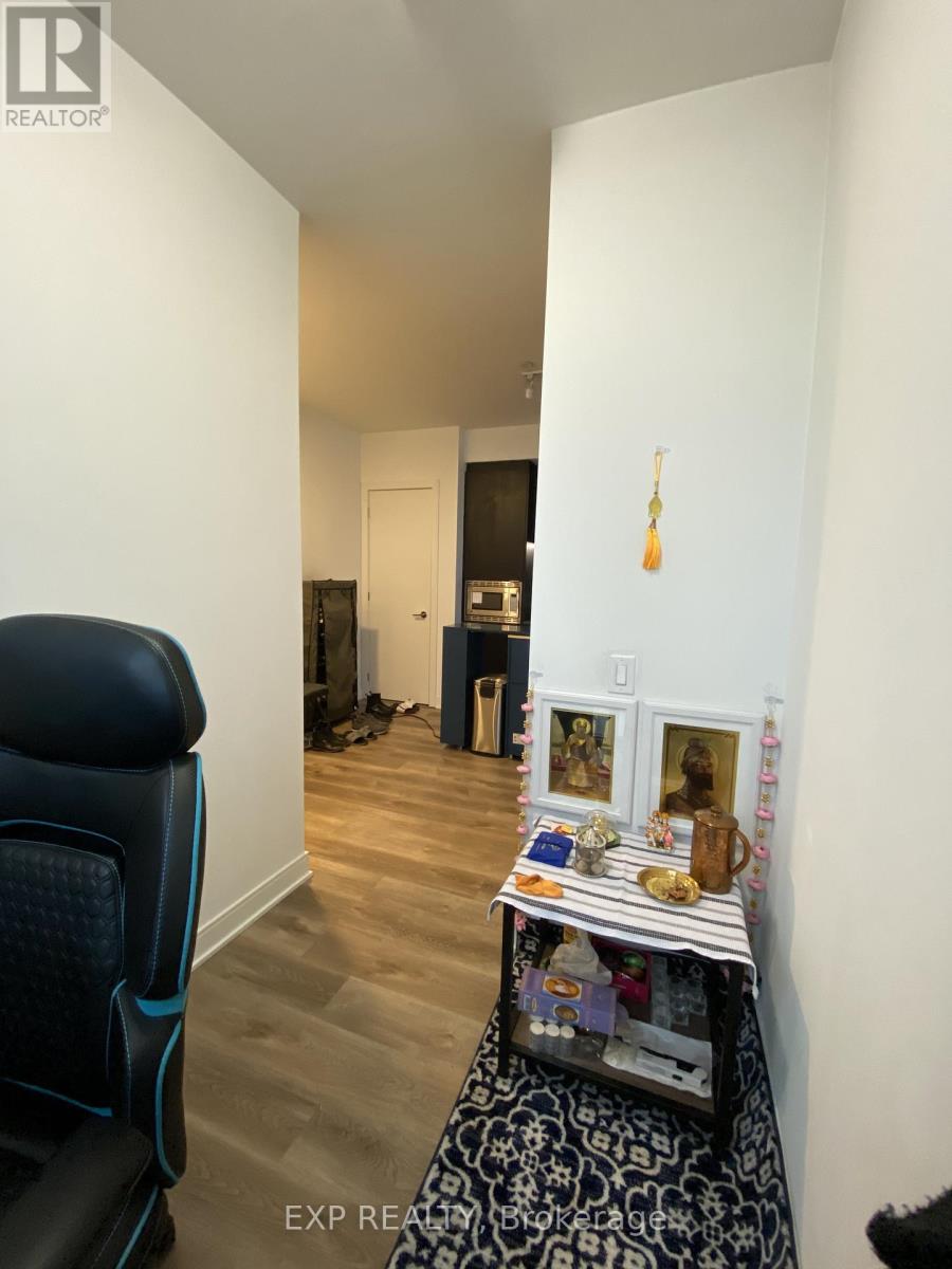 720 - 86 Dundas Street E, Mississauga, Ontario  L5A 1W4 - Photo 11 - W12922978