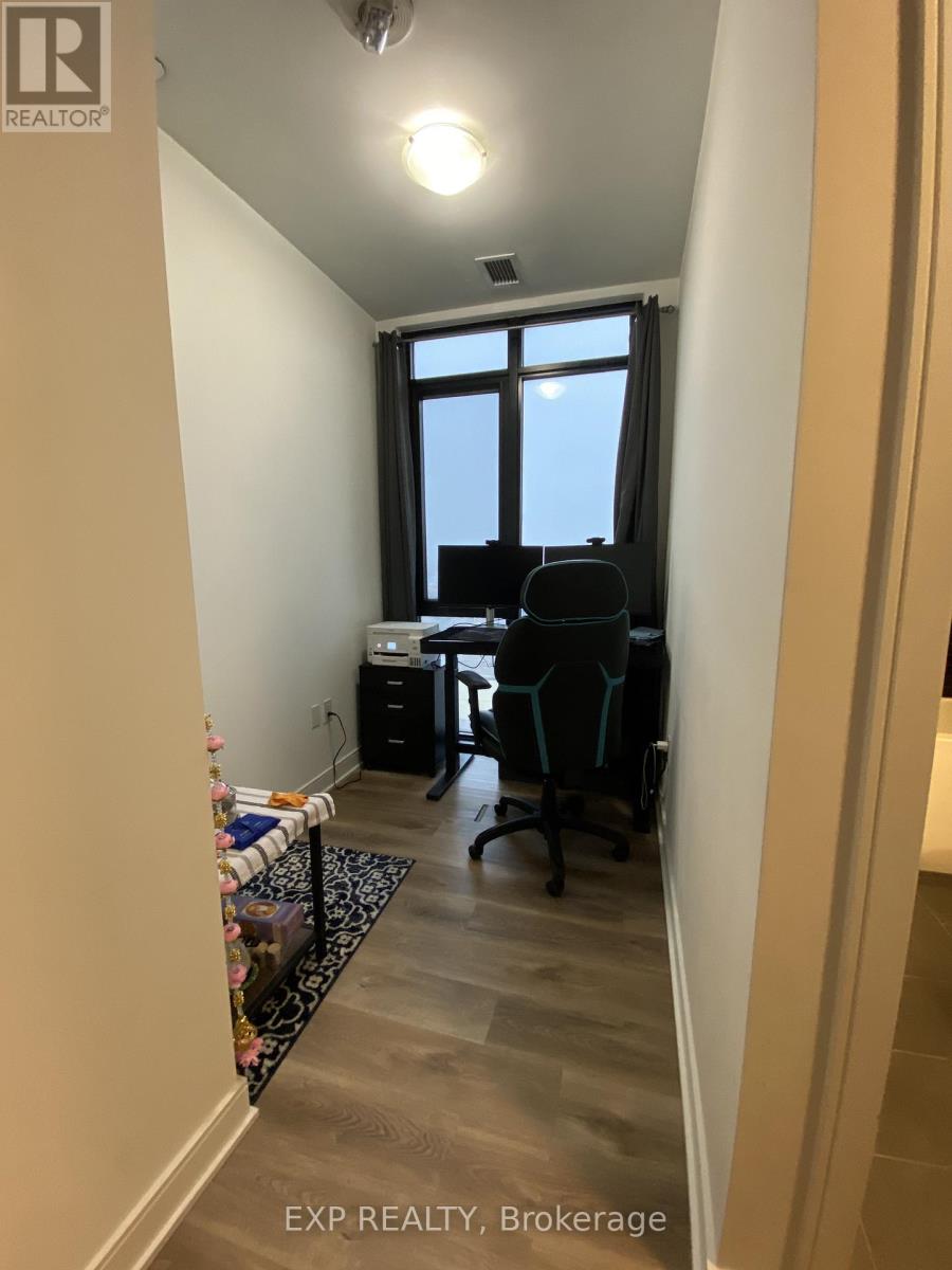 720 - 86 Dundas Street E, Mississauga, Ontario  L5A 1W4 - Photo 9 - W12922978