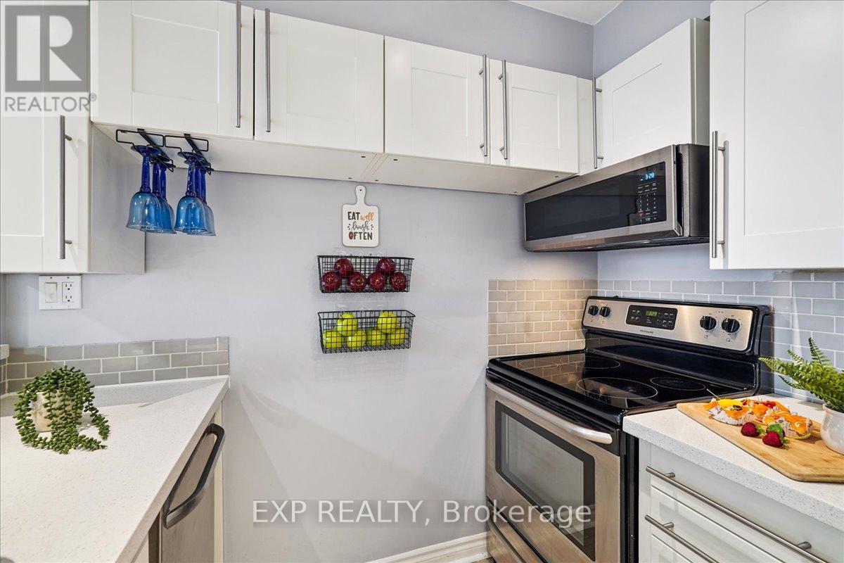 802 - 3 Hickory Tree Road, Toronto, Ontario  M9N 3W5 - Photo 12 - W12923032