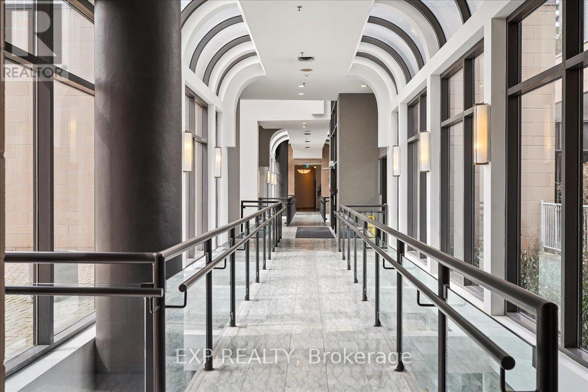 802 - 3 Hickory Tree Road, Toronto, Ontario  M9N 3W5 - Photo 7 - W12923032