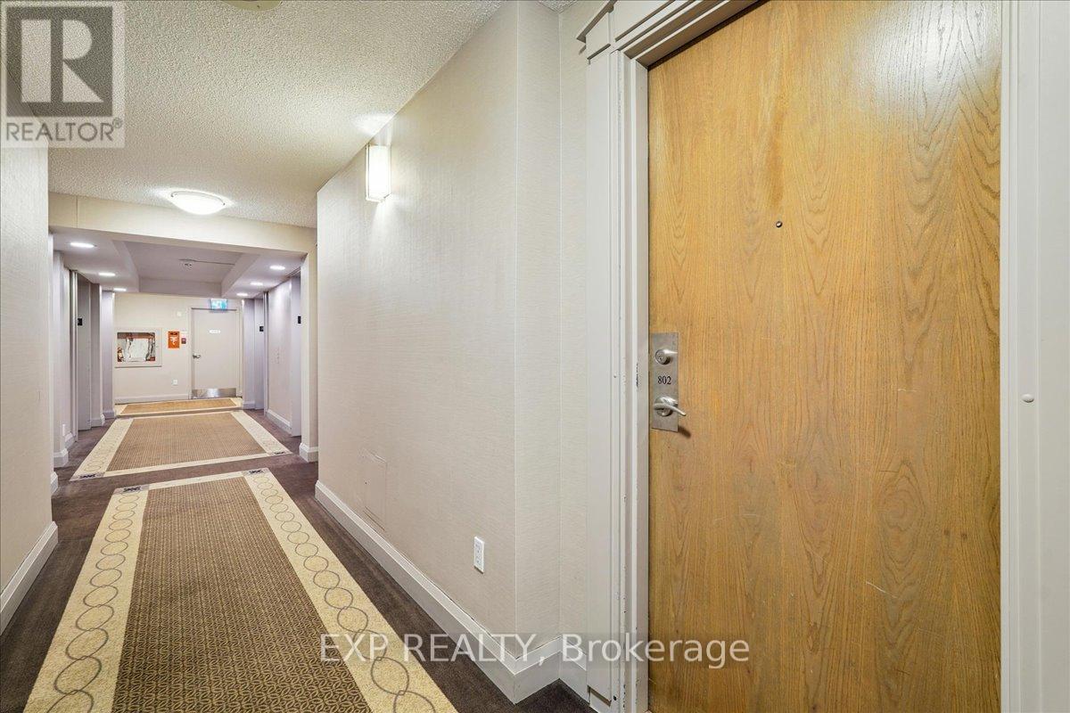802 - 3 Hickory Tree Road, Toronto, Ontario  M9N 3W5 - Photo 8 - W12923032