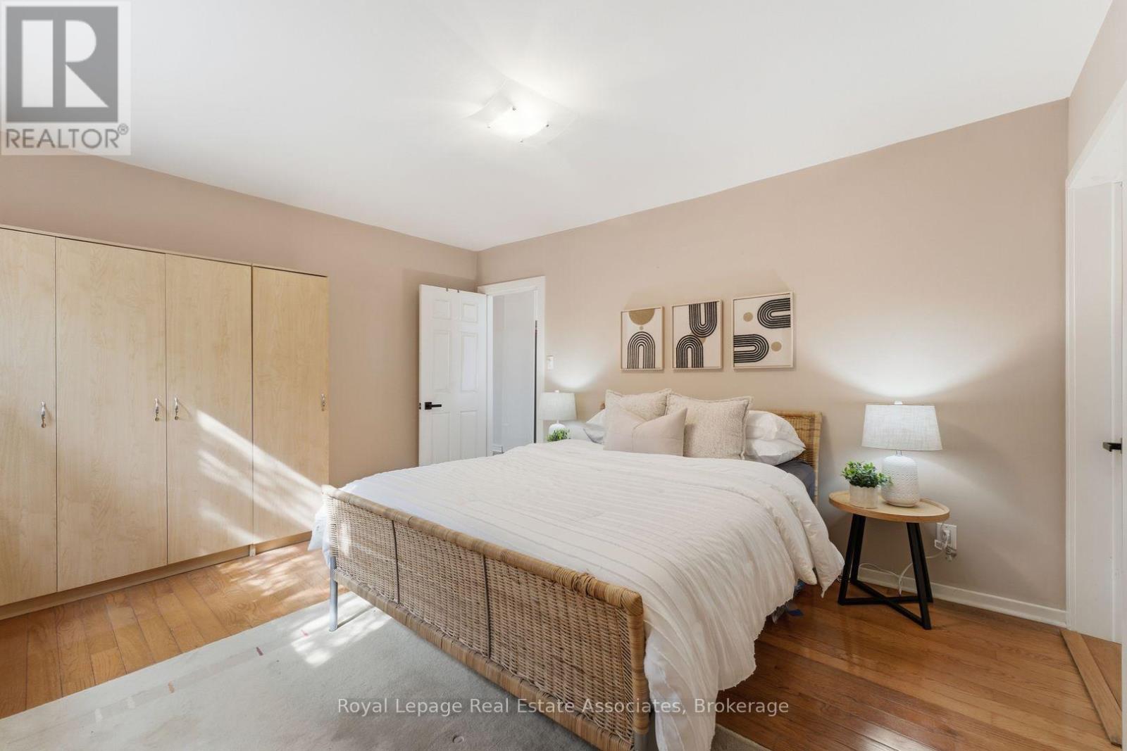 708 Montbeck Crescent, Mississauga, Ontario  L5G 1P3 - Photo 13 - W12923038