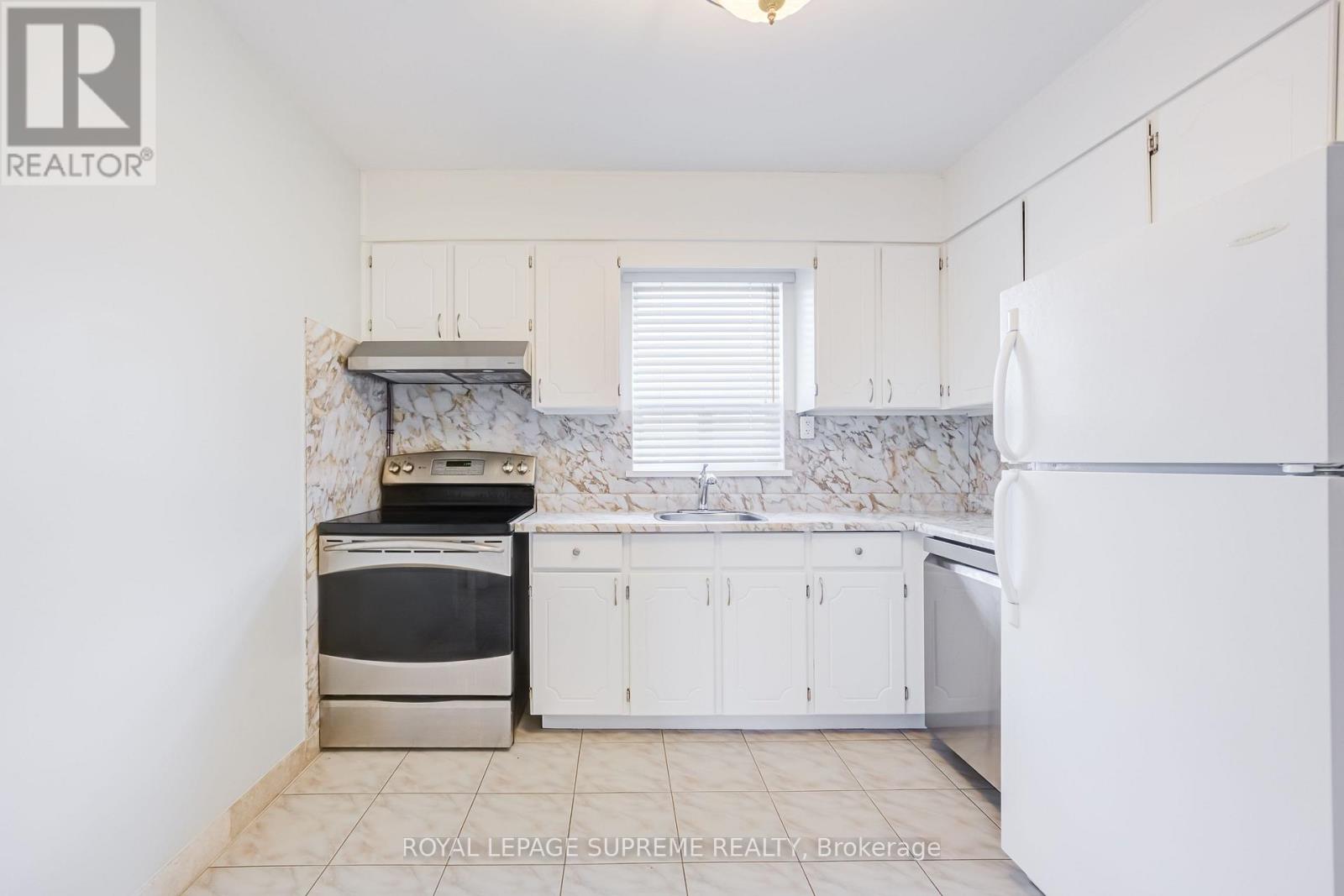 Main - 55 Keelegate Drive, Toronto, Ontario  M3K 1X9 - Photo 12 - W12923040