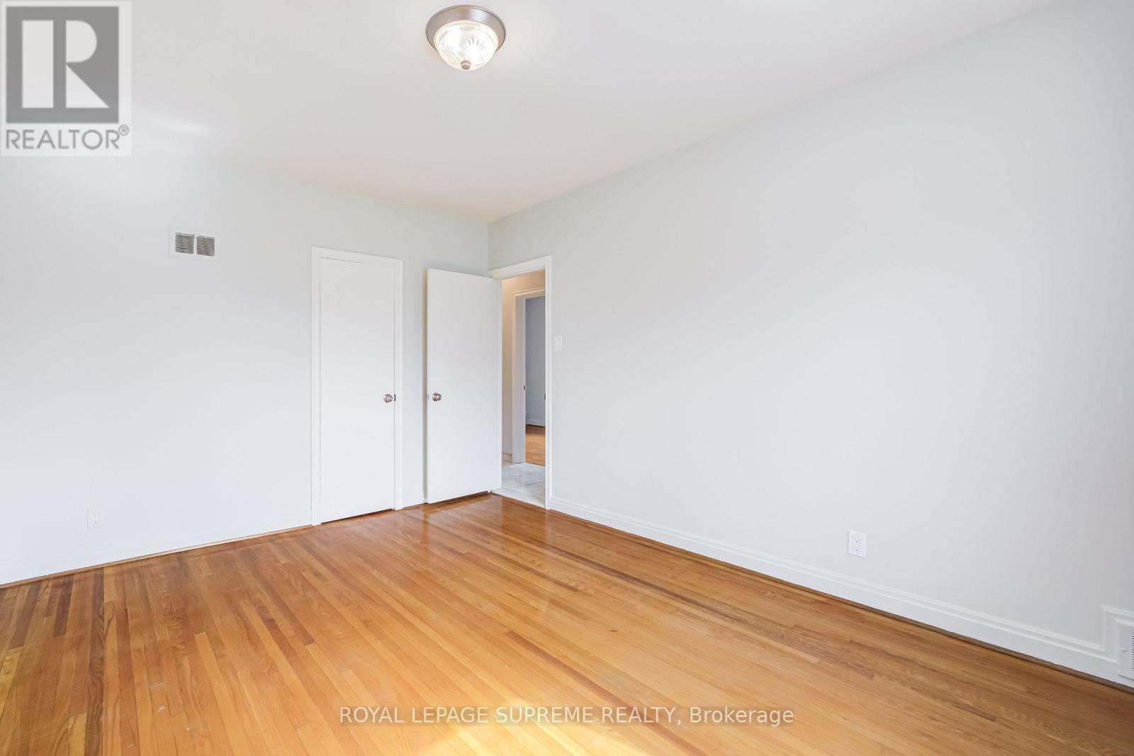 Main - 55 Keelegate Drive, Toronto, Ontario  M3K 1X9 - Photo 19 - W12923040