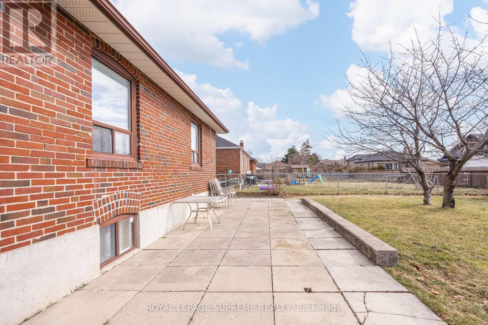 Main - 55 Keelegate Drive, Toronto, Ontario  M3K 1X9 - Photo 21 - W12923040