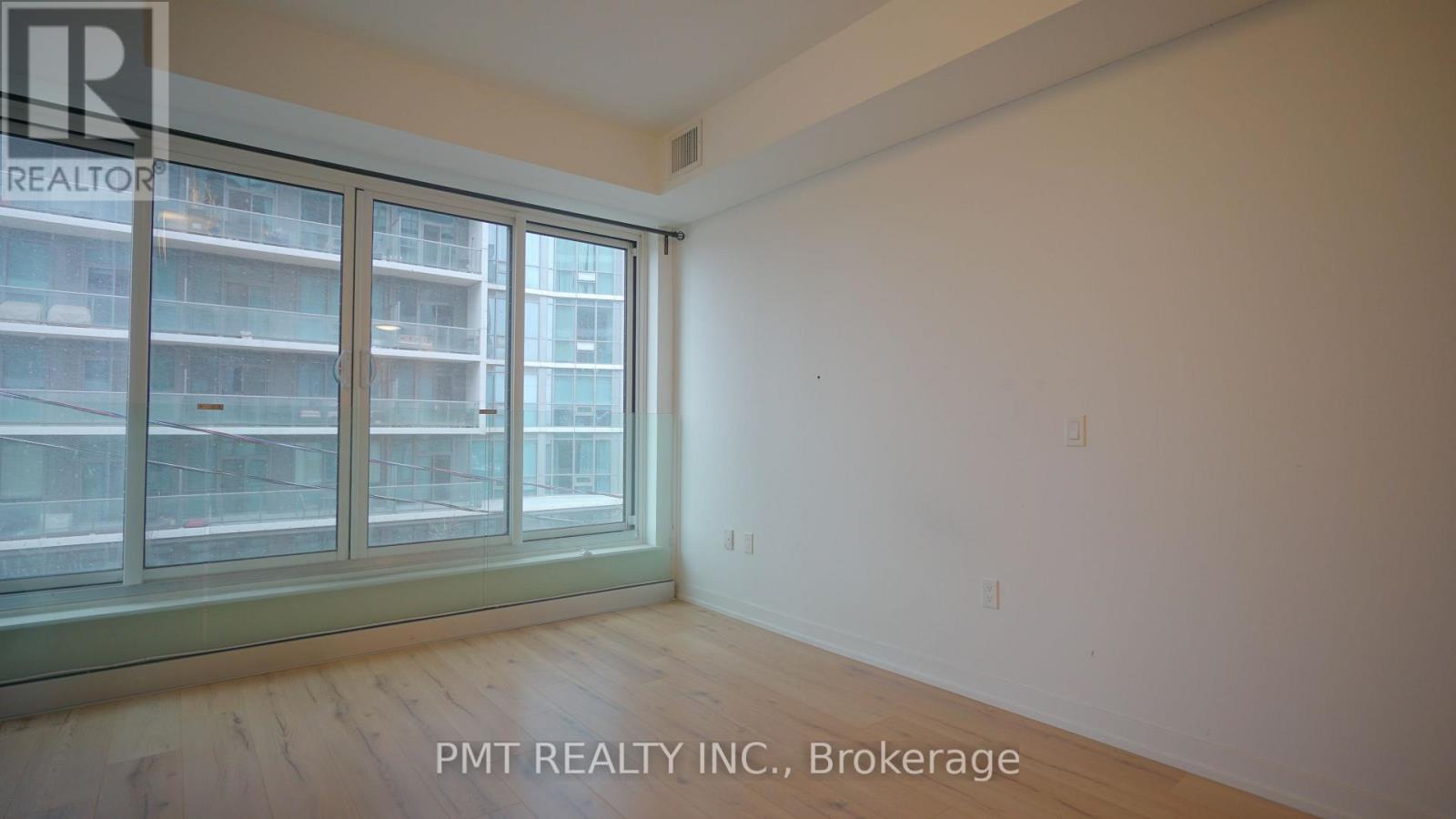 209 - 1195 The Queensway, Toronto, Ontario  M8Z 0H1 - Photo 3 - W12923048