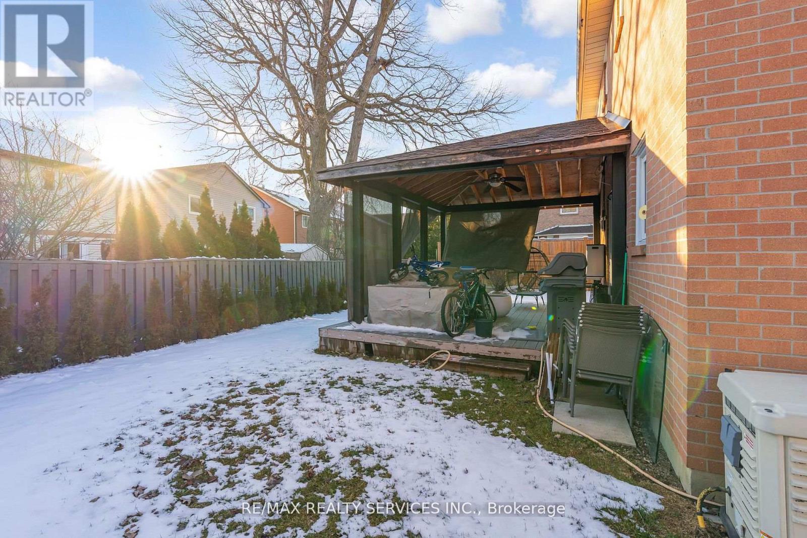 18 Creekview Court, Brampton, Ontario  L6Z 3Y2 - Photo 46 - W12923054