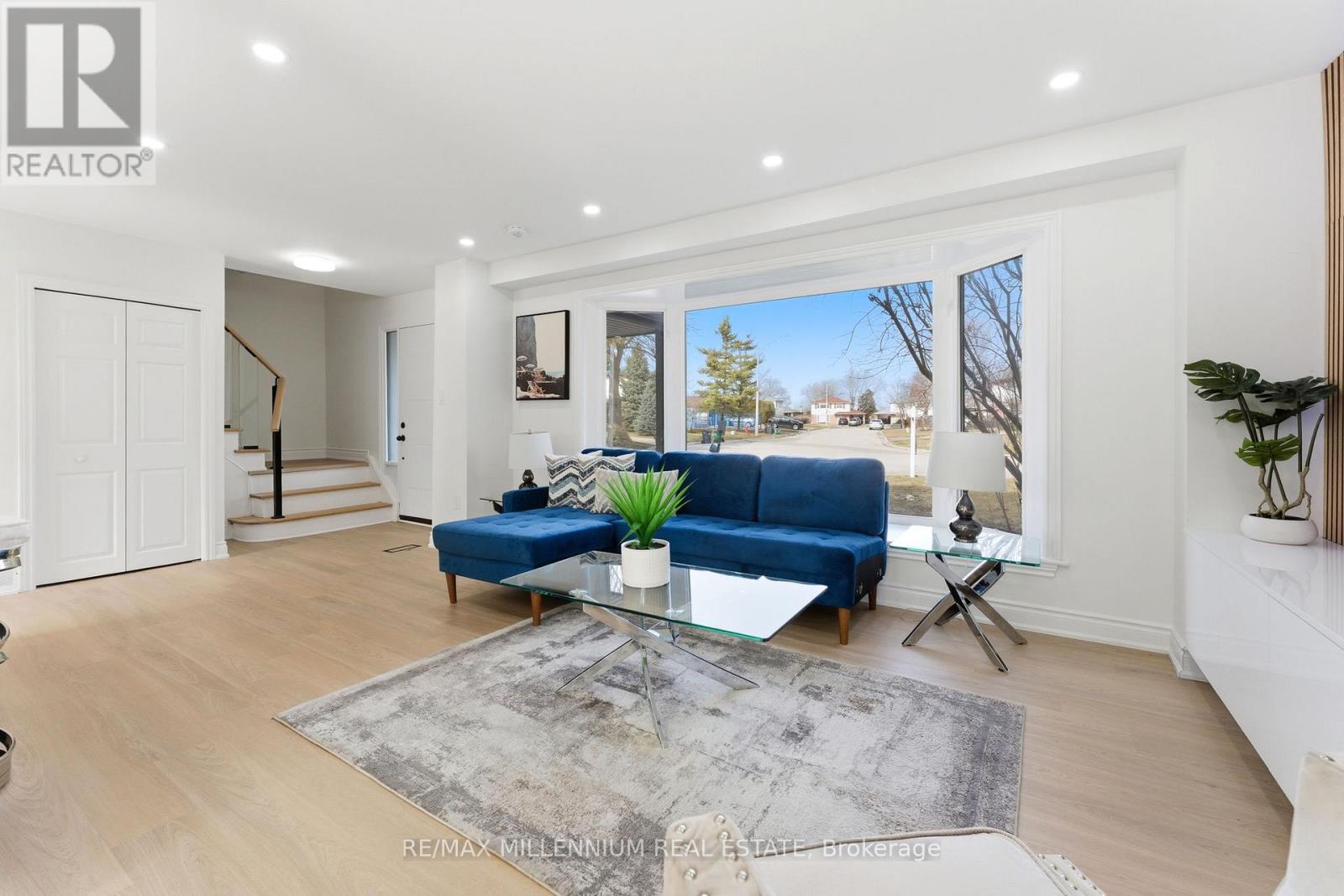 30 Allendale Road, Brampton, Ontario L6W 2Y8 - Photo 4 - W12923082