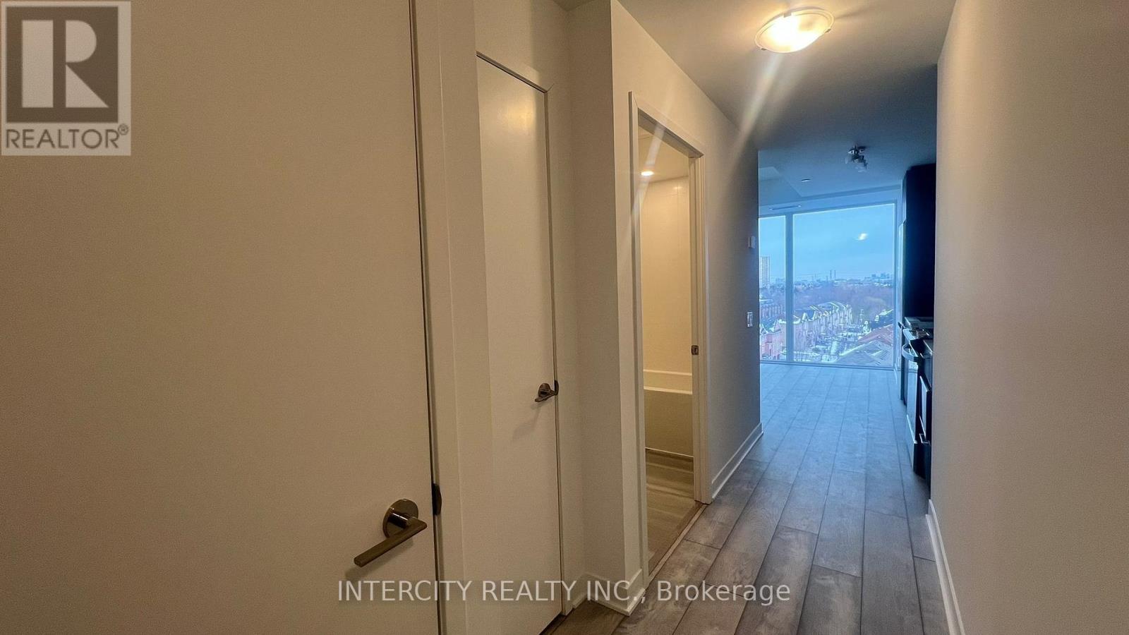 606 - 260 Malta Avenue, Brampton, Ontario L6Y 6L7 - Photo 8 - W12923100