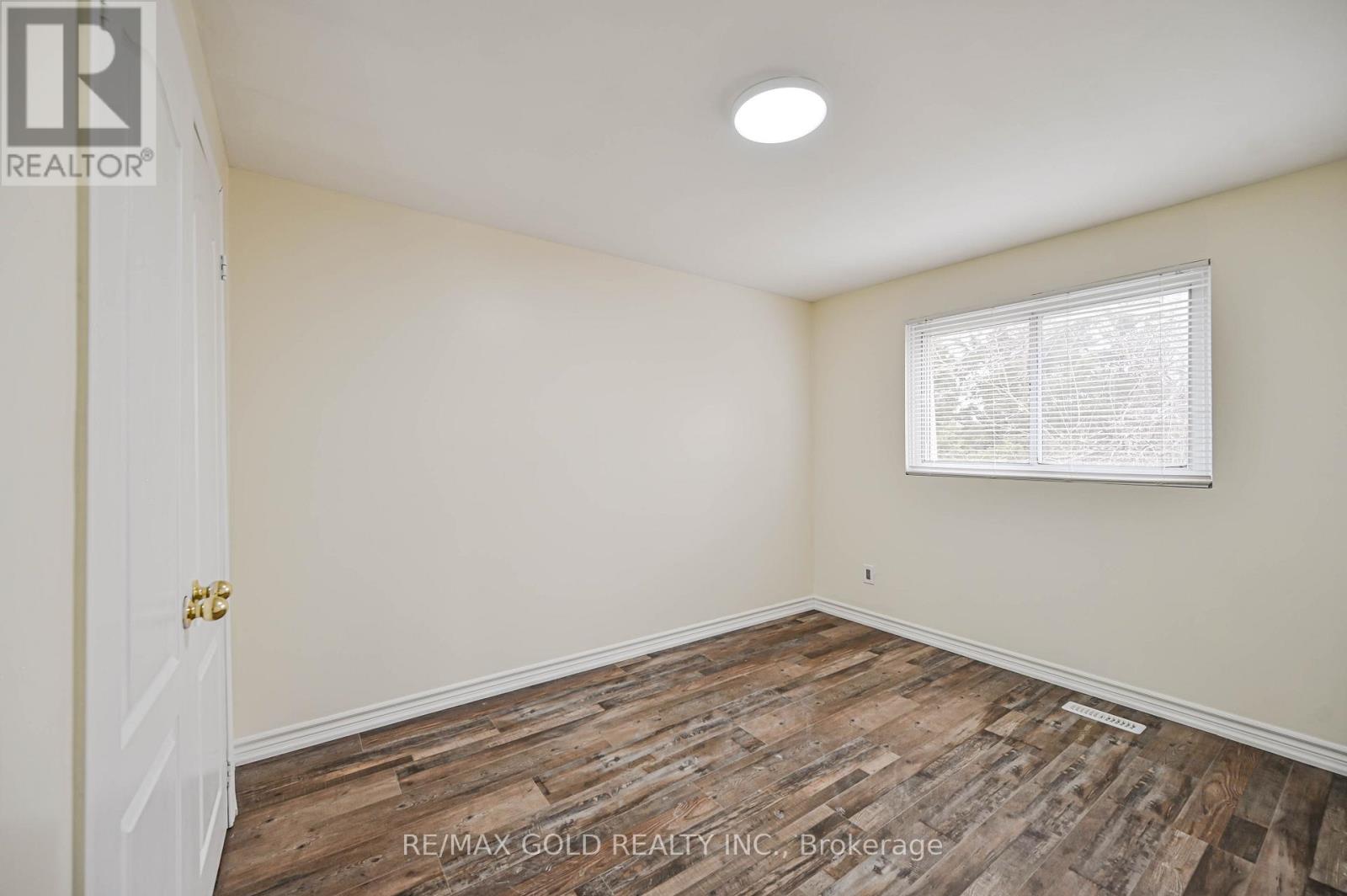 7755 Priory Crescent, Mississauga, Ontario  L4T 3H6 - Photo 27 - W12923142