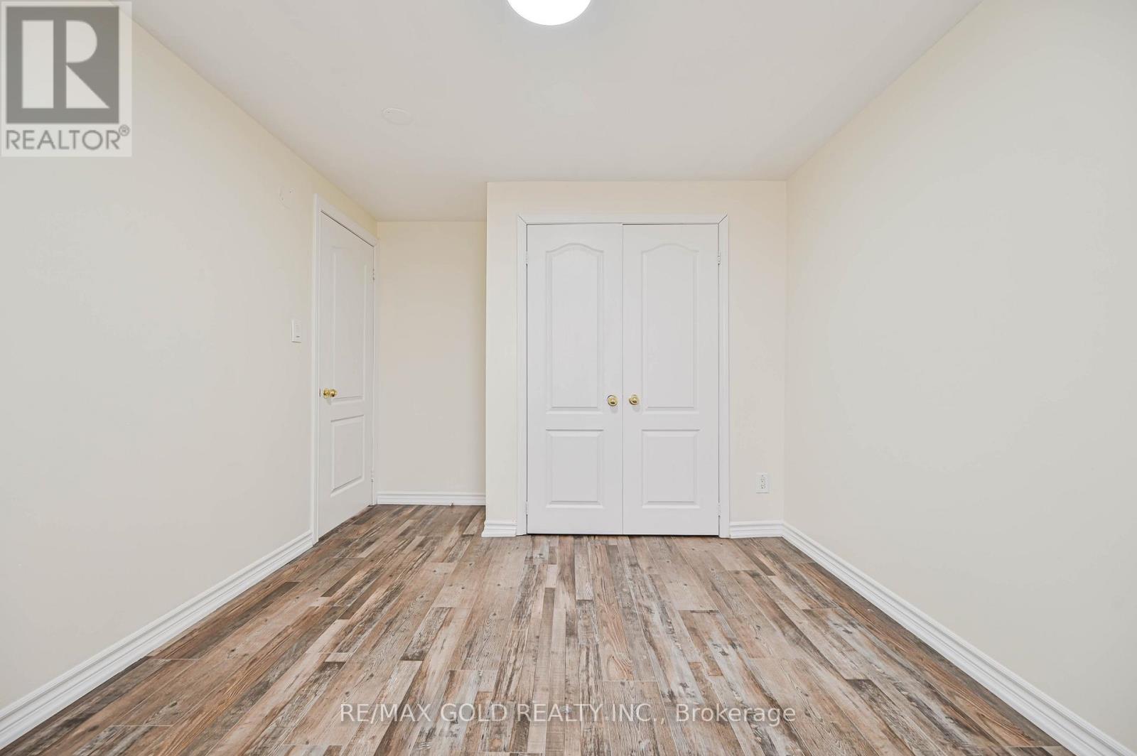 7755 Priory Crescent, Mississauga, Ontario  L4T 3H6 - Photo 29 - W12923142