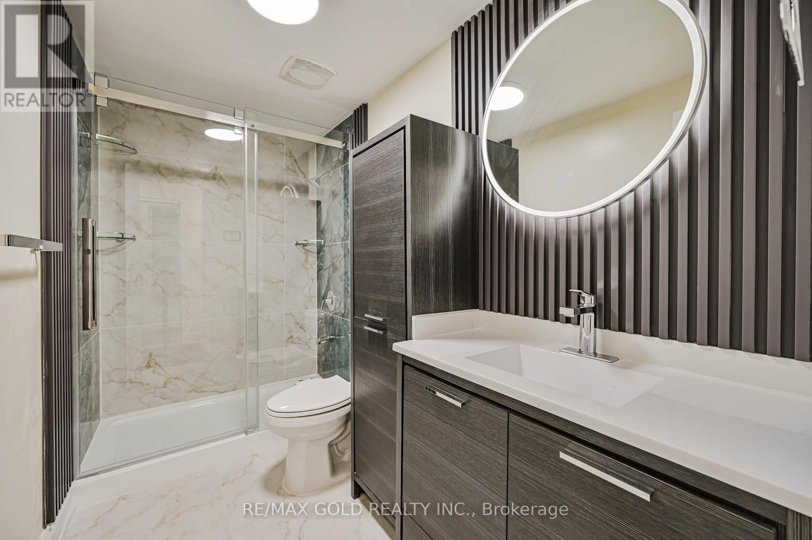 7755 Priory Crescent, Mississauga, Ontario  L4T 3H6 - Photo 30 - W12923142