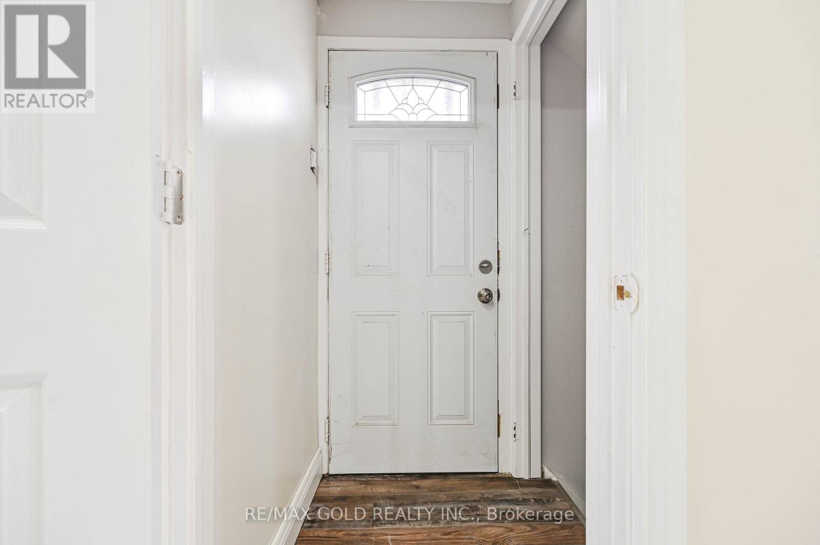 7755 Priory Crescent, Mississauga, Ontario  L4T 3H6 - Photo 31 - W12923142