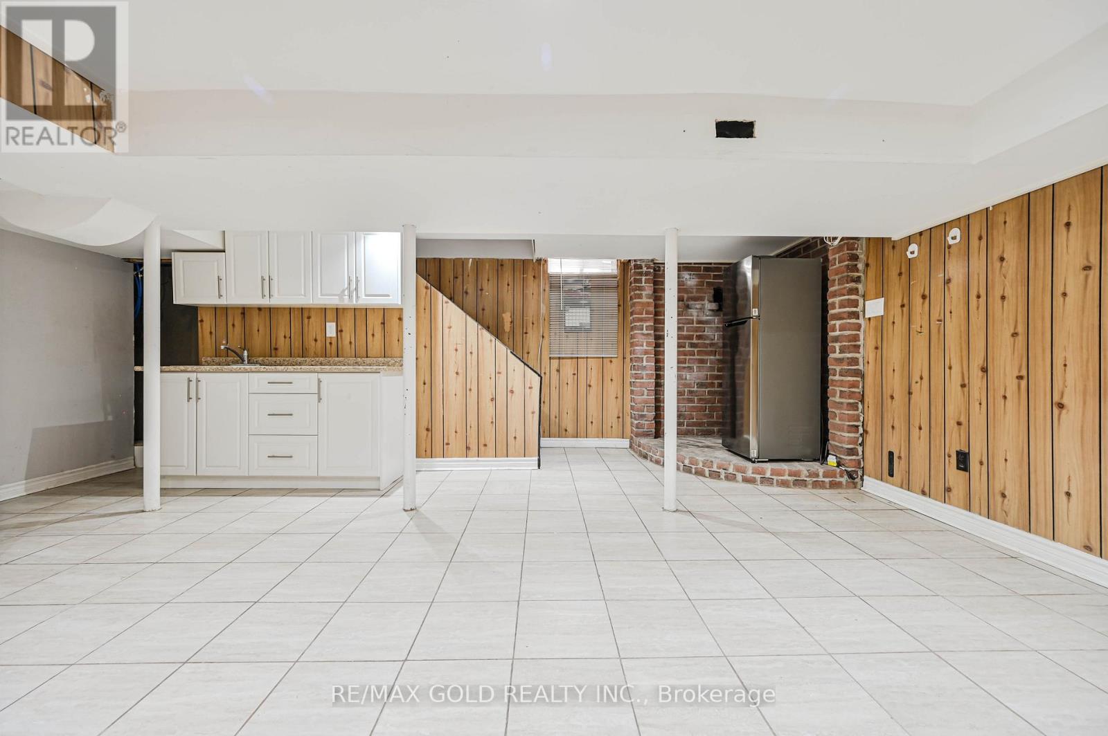 7755 Priory Crescent, Mississauga, Ontario  L4T 3H6 - Photo 36 - W12923142