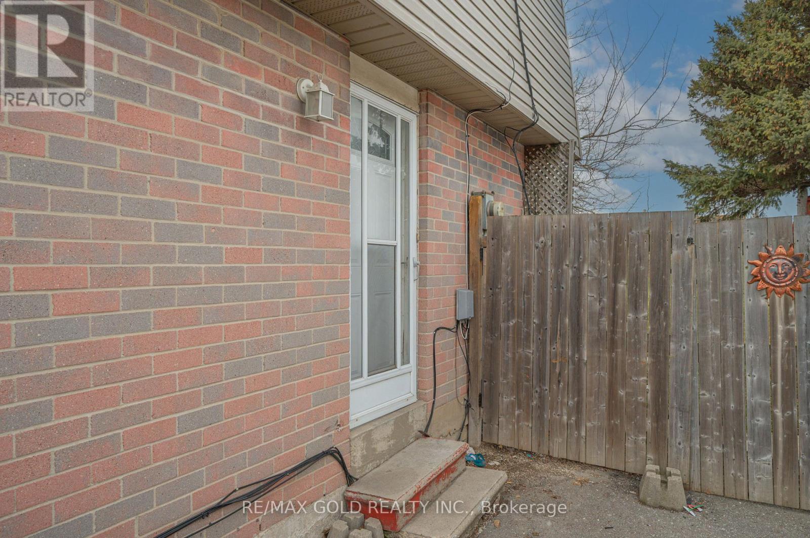 7755 Priory Crescent, Mississauga, Ontario  L4T 3H6 - Photo 41 - W12923142
