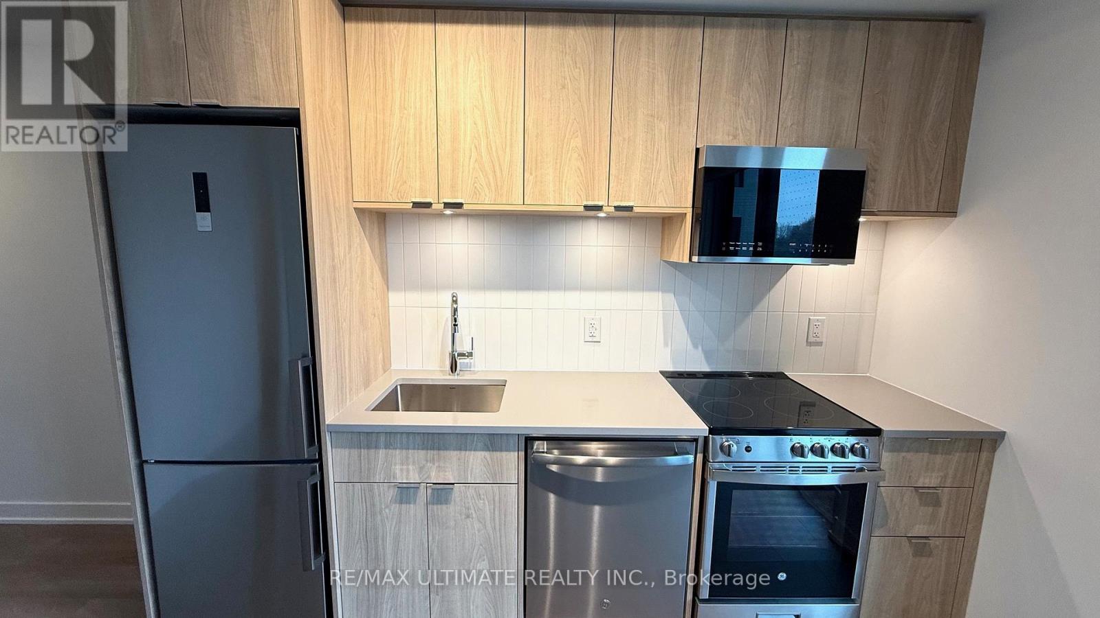 318 - 1660 Bloor Street W, Toronto, Ontario  M6P 1A8 - Photo 14 - W12923172