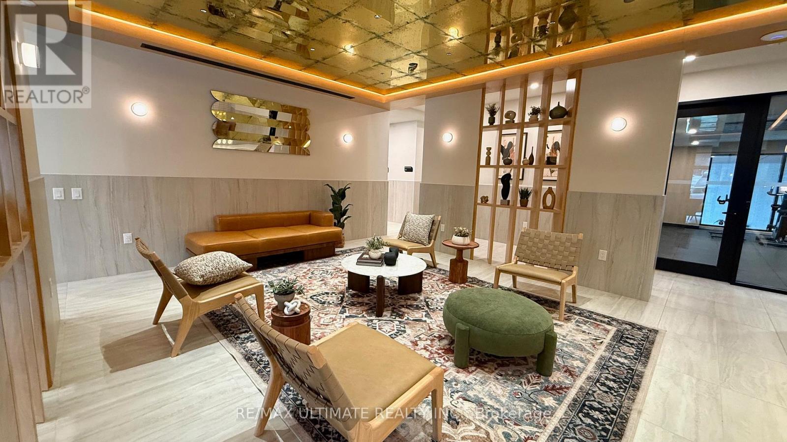 318 - 1660 Bloor Street W, Toronto, Ontario  M6P 1A8 - Photo 3 - W12923172