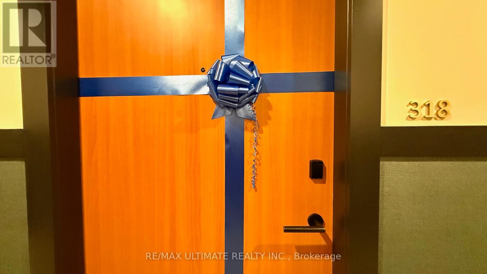 318 - 1660 Bloor Street W, Toronto, Ontario  M6P 1A8 - Photo 9 - W12923172