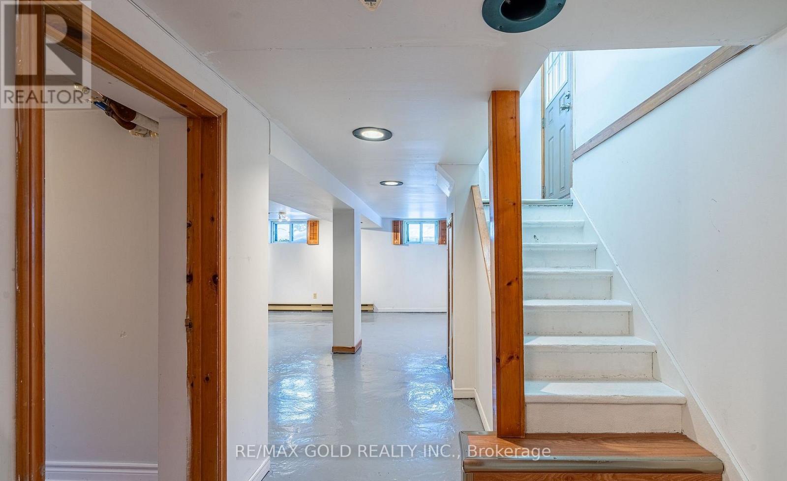 65 Long Branch Avenue, Toronto, Ontario  M8W 3J3 - Photo 21 - W12923198