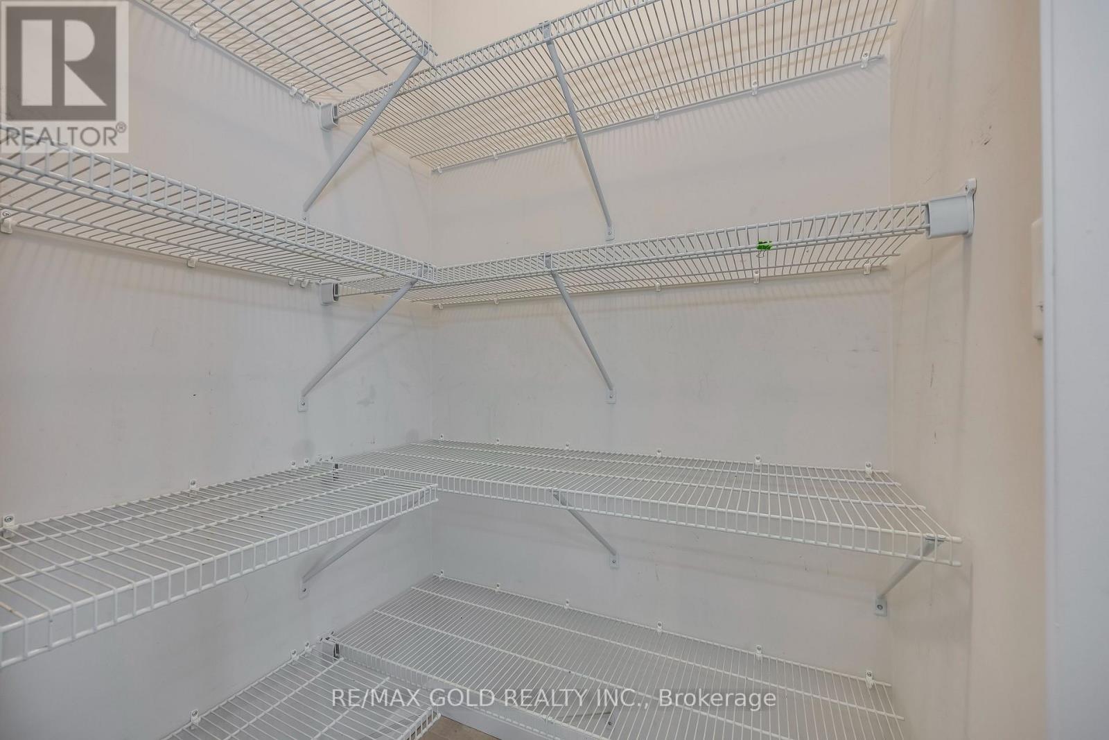 56 Lexington Avenue, Hamilton, Ontario L8J 0L5 - Photo 12 - X12922946