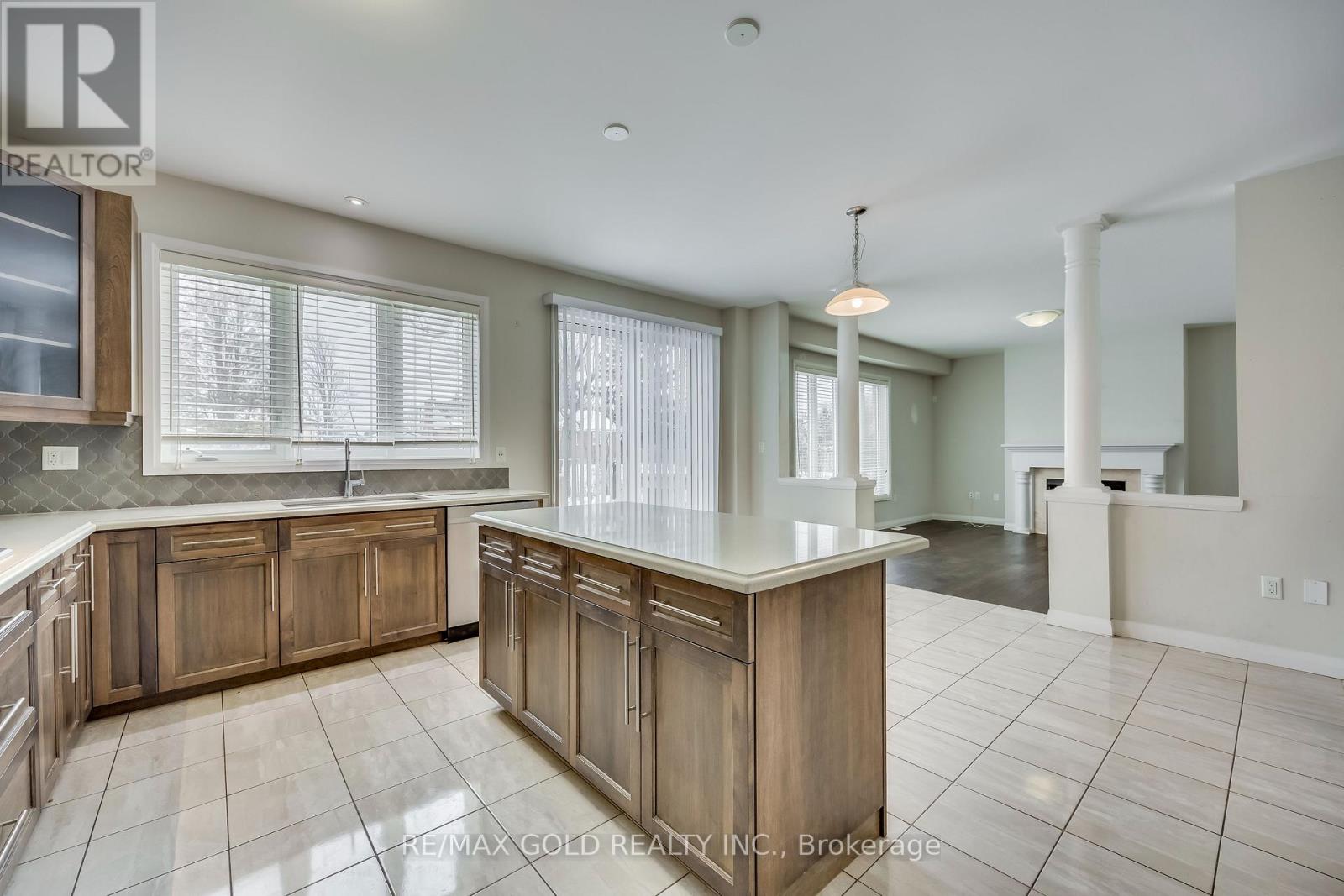 56 Lexington Avenue, Hamilton, Ontario L8J 0L5 - Photo 16 - X12922946