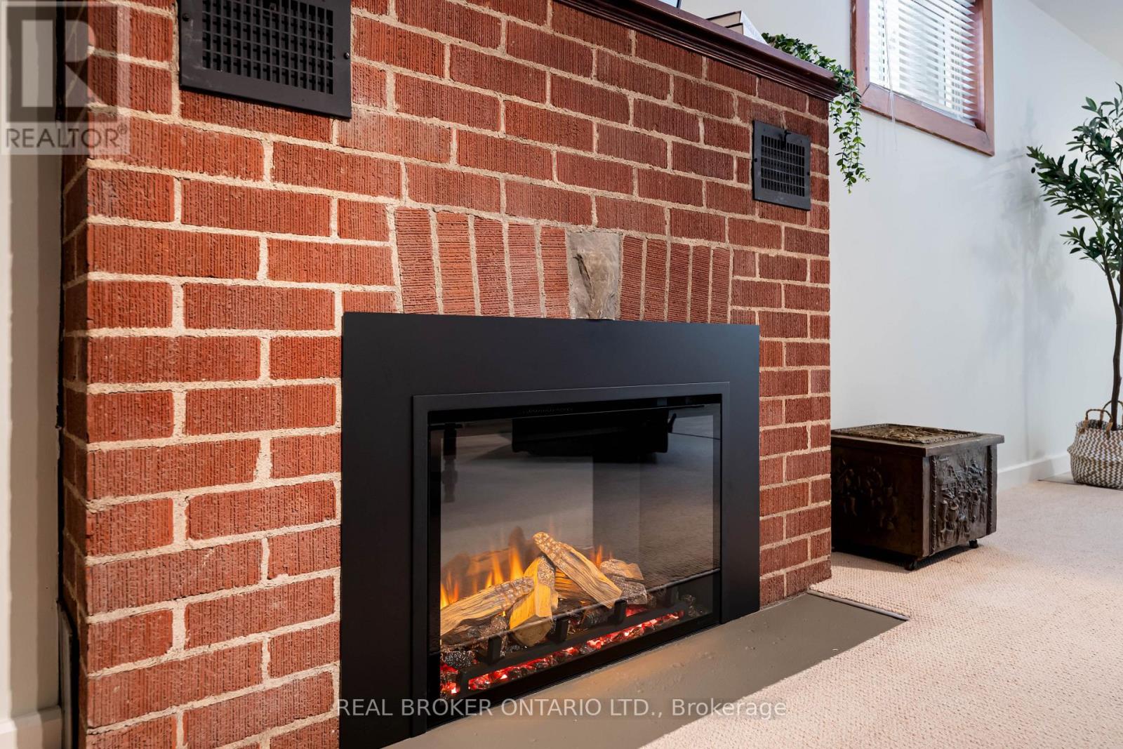 84 Queen Street, Guelph, Ontario  N1E 4R8 - Photo 36 - X12922950