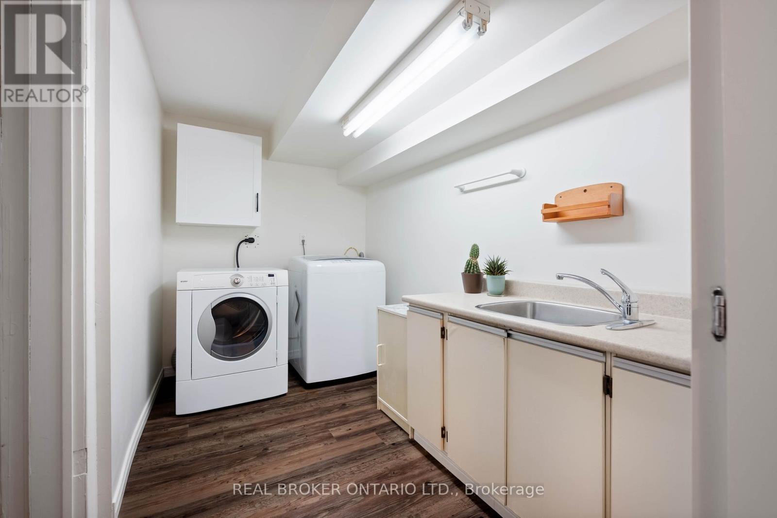 84 Queen Street, Guelph, Ontario  N1E 4R8 - Photo 41 - X12922950